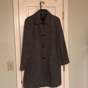 Cute tweed coat for dress or everyday.  Sizing on